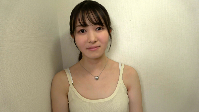 幾野街のスレンダー美乳
