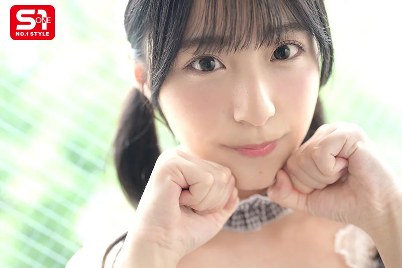 新木希空のメイドコスプレ