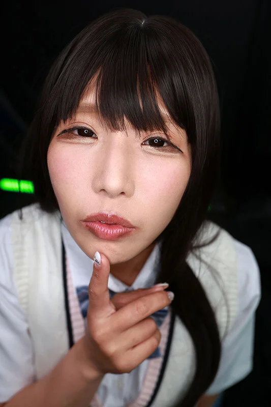 乙アリスの黒髪制服コスプレ