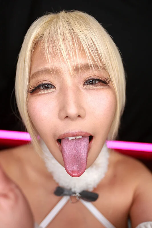 乙アリスの金髪巨乳ギャル