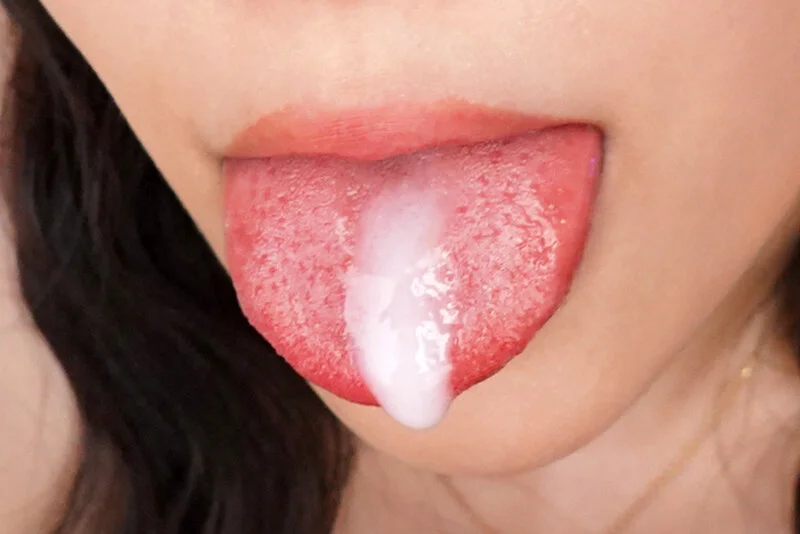 二羽紗愛の濃厚ザーメン口内射精