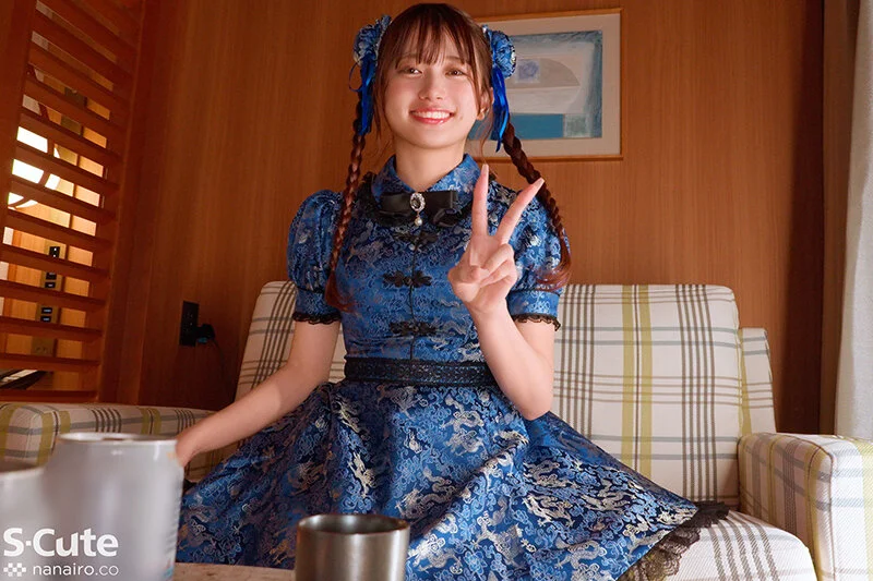 北岡果林のチャイナドレスコスプレ