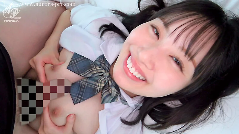 夕木こいろの制服コスプレ巨乳パイズリ