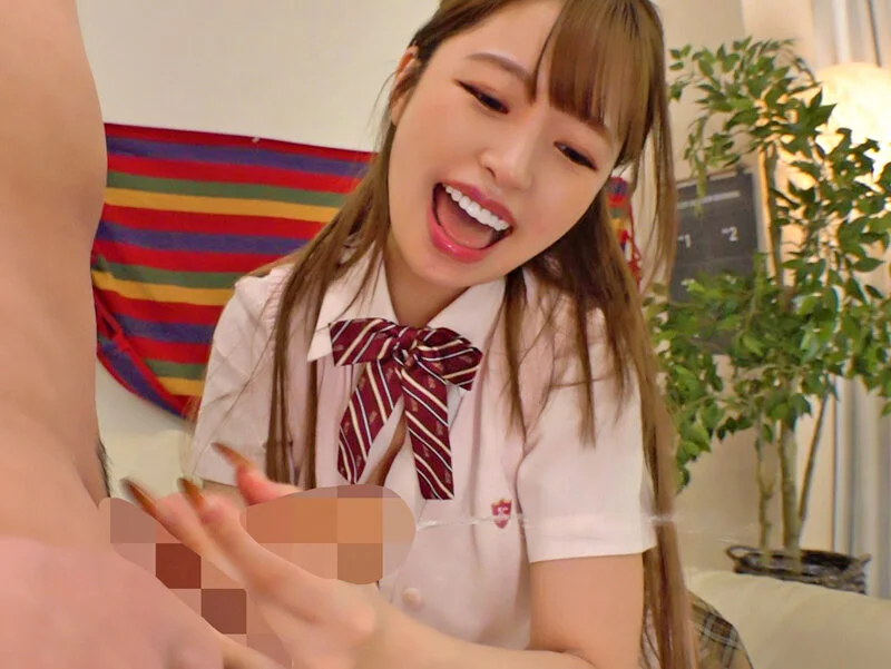 椿りかの制服コスプレ手コキ